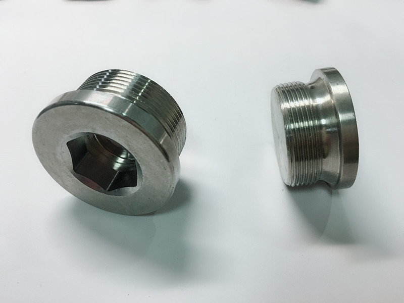 எஸ்எஸ் விசை வளையத்துடன் தனிப்பயனாக்கப்பட்ட எஃகு வளைய போல்ட்